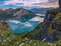 Kwiaty, Jezioro Upper Kananaskis Lake, Chmury, Kanada, Park Prowincjonalny Petera Lougheeda, Góry