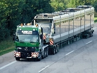 Ciągnik Mercedes, Duża Przyczepa