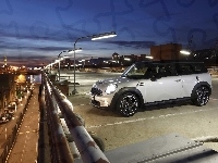 Mini Clubman, Parking