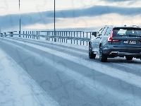 Most, Volvo V90 Cross Country, 2017, Barierka