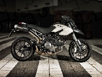 Rama, Czarna, Ducati Hypermotard 1100