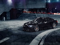 Czarne, BMW 335i