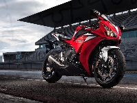 CBR 1000 RR, Czerwona, Honda, Tor