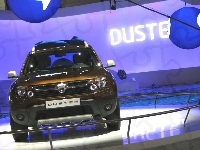 Debiut, Dacia Duster