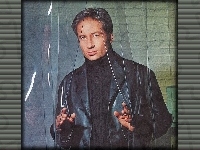 David Duchovny, czarny strój