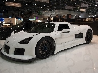 Debiut, Gumpert Apollo, Frankfurt