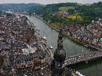 Belgia, Rzeka Moza, Dinant, Domy, Most