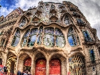 Barcelona, Dom Gaudiego