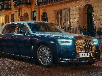 Rolls-Royce Phantom, Dom
