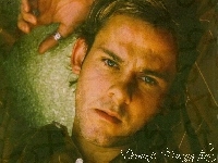 Dominic Monaghan, niebieskie oczy