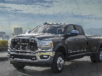 Dodge RAM 3500, Droga