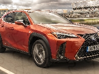 Lexus UX Hybrid F Sport, 2019