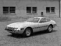 Białe, Ferrari Daytona