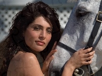 Głowa, Caterina Murino, Konia