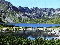 Jeziora, Góry, Dolina