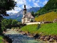 Potok, Góry, Kościół