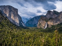 Stan Kalifornia, Stany Zjednoczone, Yosemite, Drzewa, Wodospad, Park Narodowy, Góry, Bridalveil Fall