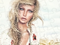 Blondynka, Grafika, Makijaż