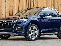 Granatowe, Audi Q5