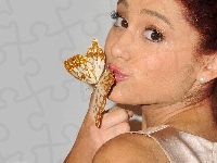 Ariana Grande, Motylek