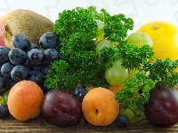 Morele, Owoce, Kiwi, Pietruszka naciowa, Śliwki, Winogrono, Grejpfrut