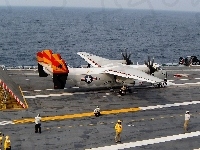 Grumman C-2 Greyhound, Carl Vinson