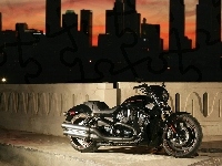 Cruiser, Harley-Davidson VRSC Night Rod Special, Miasto