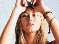 usta, Holly Valance