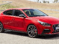 Bok, Hyundai i30 N, Czerwony