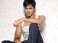 Enrique Iglesias, Podkoszulka