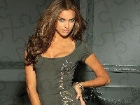 Urocza, Irina Sheik