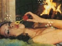 Jennifer Love Hewitt, bańka mydlana