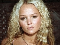 buźka, Jennifer Ellison