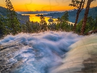 Rzeka, Tahoe Lake, Jezioro, Góry, Drzewa, Kalifornia, Stany Zjednoczone, Sierra Nevada, Zachód słońca