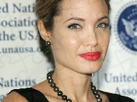 Angelina Jolie, korale