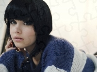 Brunetka, Kobieta, Sweter