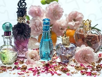 Butelki, Róże, Perfumy, Kompozycja