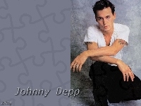 krótkie włosy, Johnny Depp, tatuaże