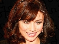 Olga Kurylenko, Twarz