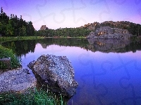 Sylvan Lake, Kamienie