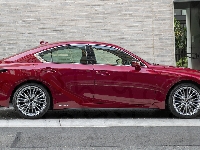 Lexus IS, Bok