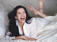 Radość, Liv Tyler