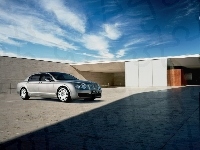 Luksusowy, Bentley Continental Flying Spur