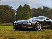 2009-2012, Aston Martin One-77, Czarny