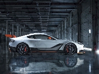 Aston Martin Vantage GT12, Bok