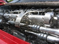 Maserati, silnik
