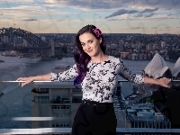 Miasto, Katy Perry, Piosenkarka