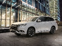 Mitsubishi Outlander PHEV, Białe, 2017