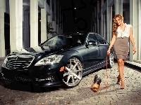 Mercedes, Modelka, Pies