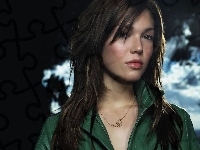 Mandy Moore, Buzia